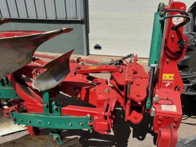 Kverneland EG 85/300 plough