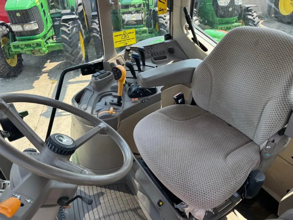 John Deere 6155M