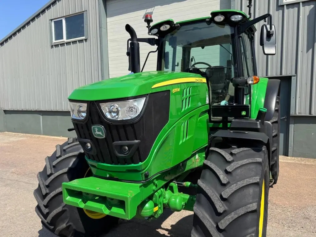 John Deere 6155M