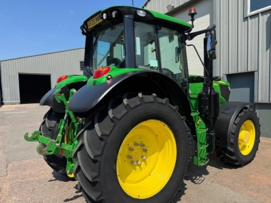 John Deere 6155M