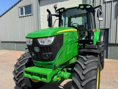 John Deere 6155M