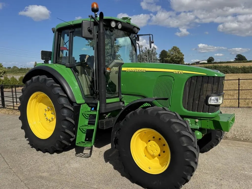John Deere 6620