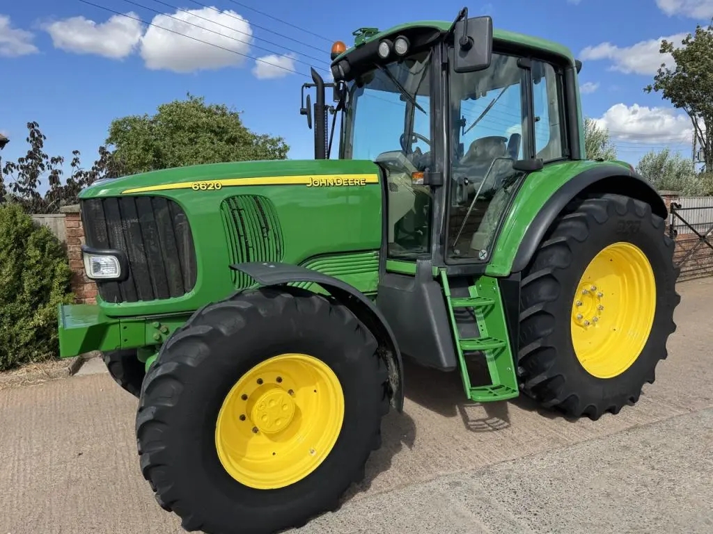 John Deere 6620