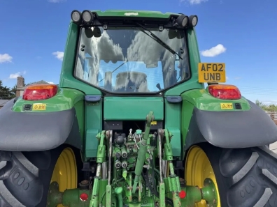 John Deere 6620