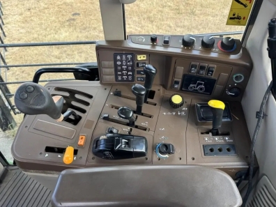 John Deere 6620