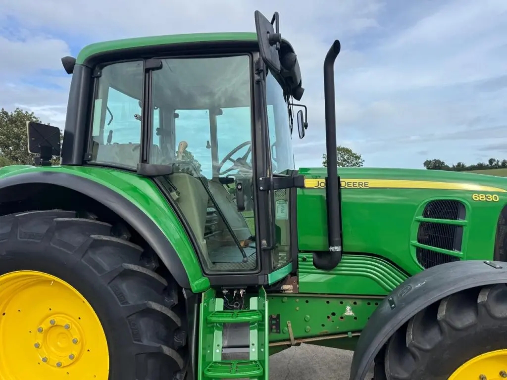 John Deere 6830 Standard