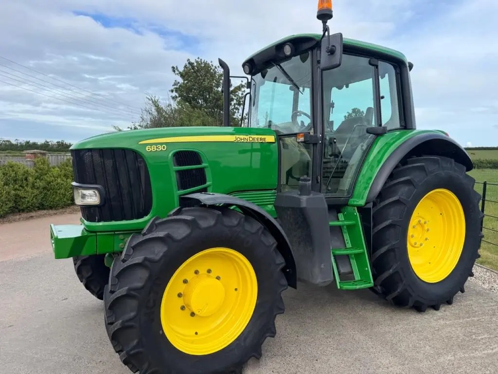 John Deere 6830 Standard