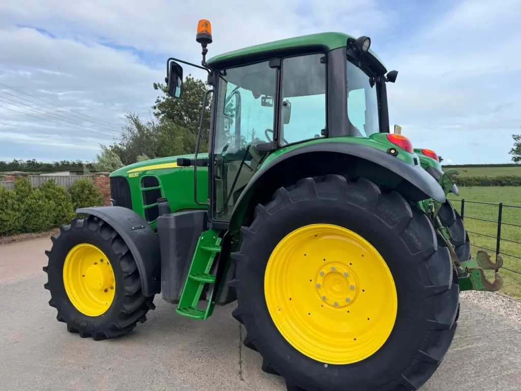 John Deere 6830 Standard