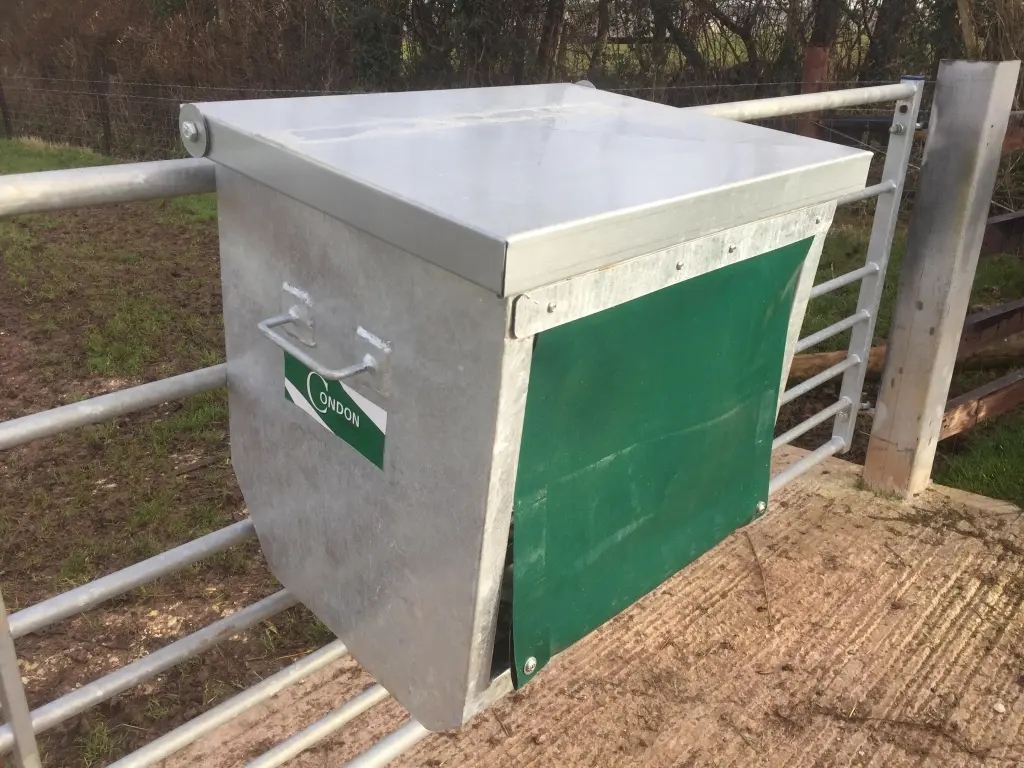 Condon Engineering small feeder box